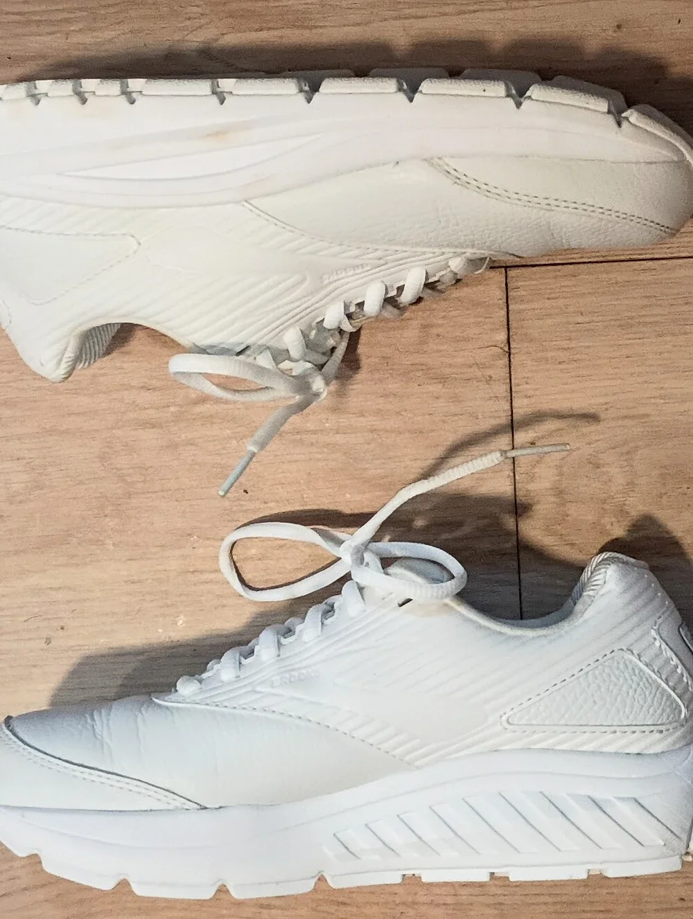 Women's Brooks Addiction 2 Walkers in White Leather 7.5